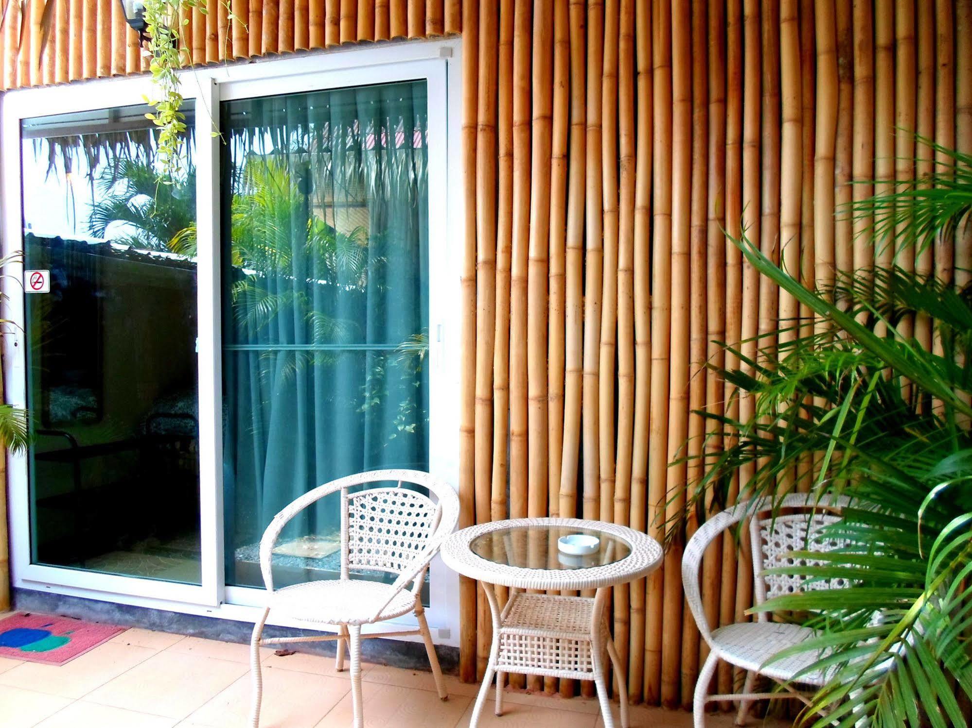 Tropical Footprints Ko Samui