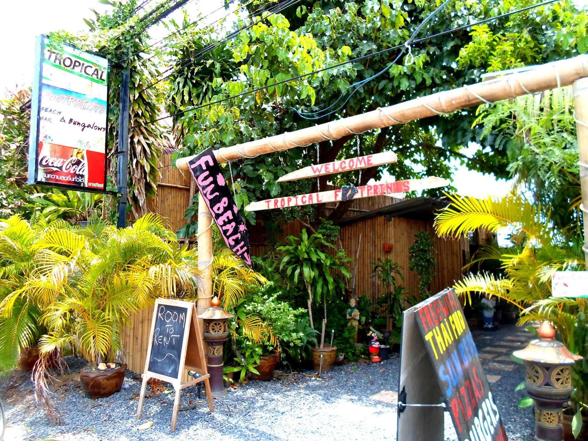 Hotell Tropical Footprints 2*